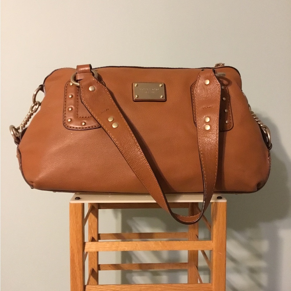 Michael Kors Brown and Gold Leather Satchel with Elegant Design - Picture 8 of 9